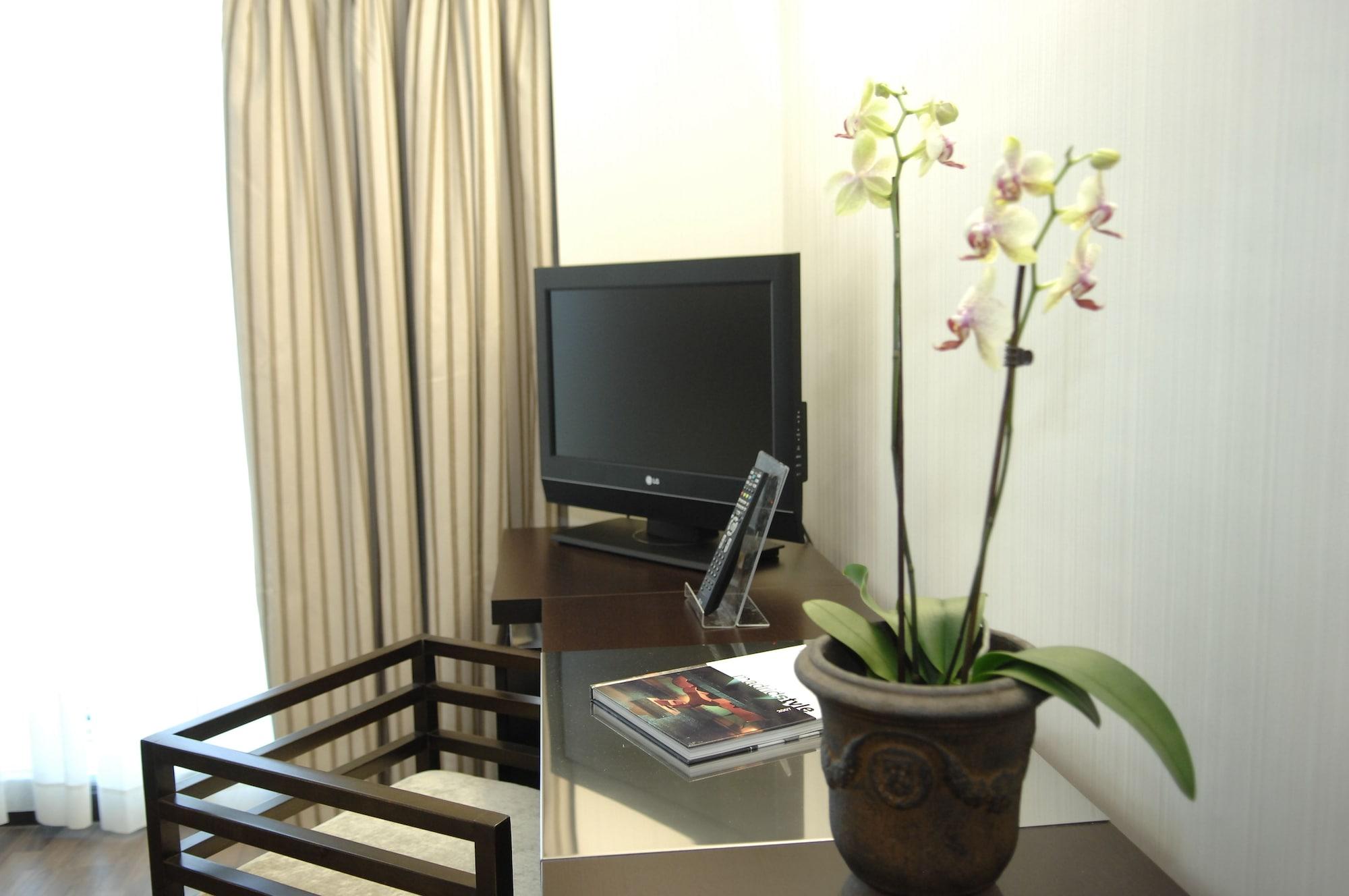 Hotel Asset Torrejon Torrejón de Ardoz Buitenkant foto