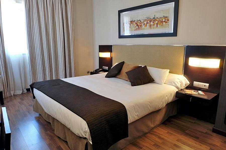 Hotel Asset Torrejon Torrejón de Ardoz Buitenkant foto