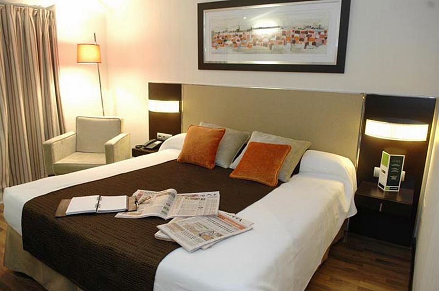Hotel Asset Torrejon Torrejón de Ardoz Buitenkant foto