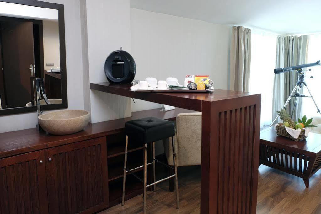 Hotel Asset Torrejon Torrejón de Ardoz Buitenkant foto