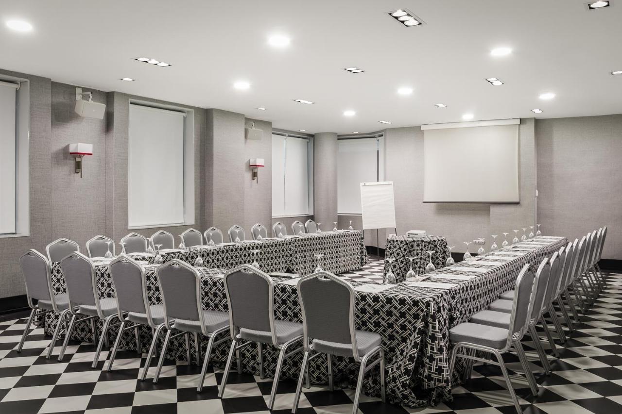 Hotel Asset Torrejon Torrejón de Ardoz Buitenkant foto